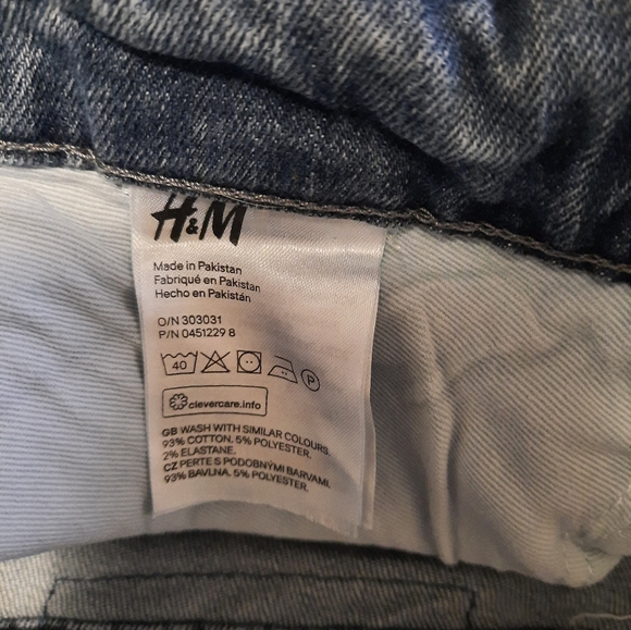 🟢3/$30 H&M jean shorts - Picture 5 of 6